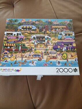 Hawaiian Food Truck Festival 2000-Piece Jigsaw Puzzle Buffalo Pun Fuzzles EUC